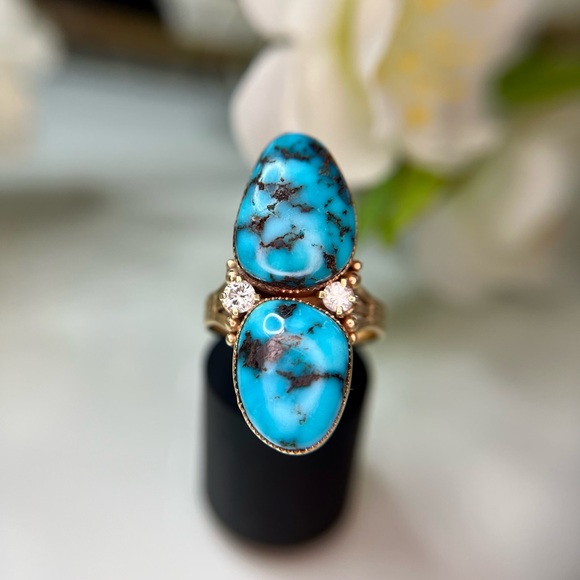 Vintage Jewelry - Vintage 14k Yellow Gold Turquoise Diamond Ring